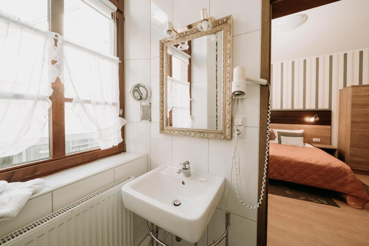 Fraenkischer Gasthof-Hotel Zum Koppen Gemunden am Main 외부 사진